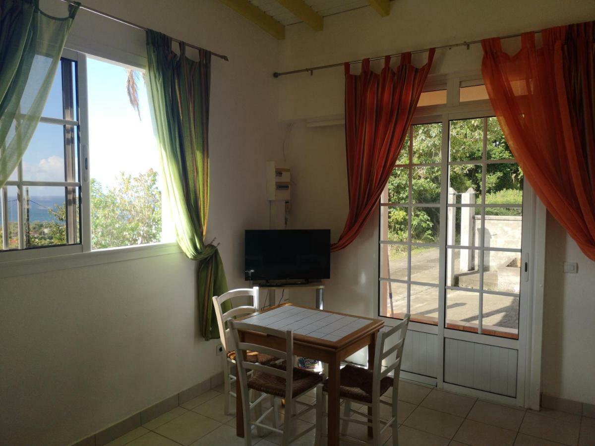 Apartament Beau F2 Avec Vue Sur Les Saintes Trois-Rivières Zewnętrze zdjęcie
